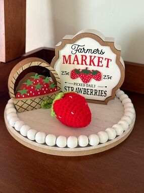 Farmhouse Strawberry table decor - Red